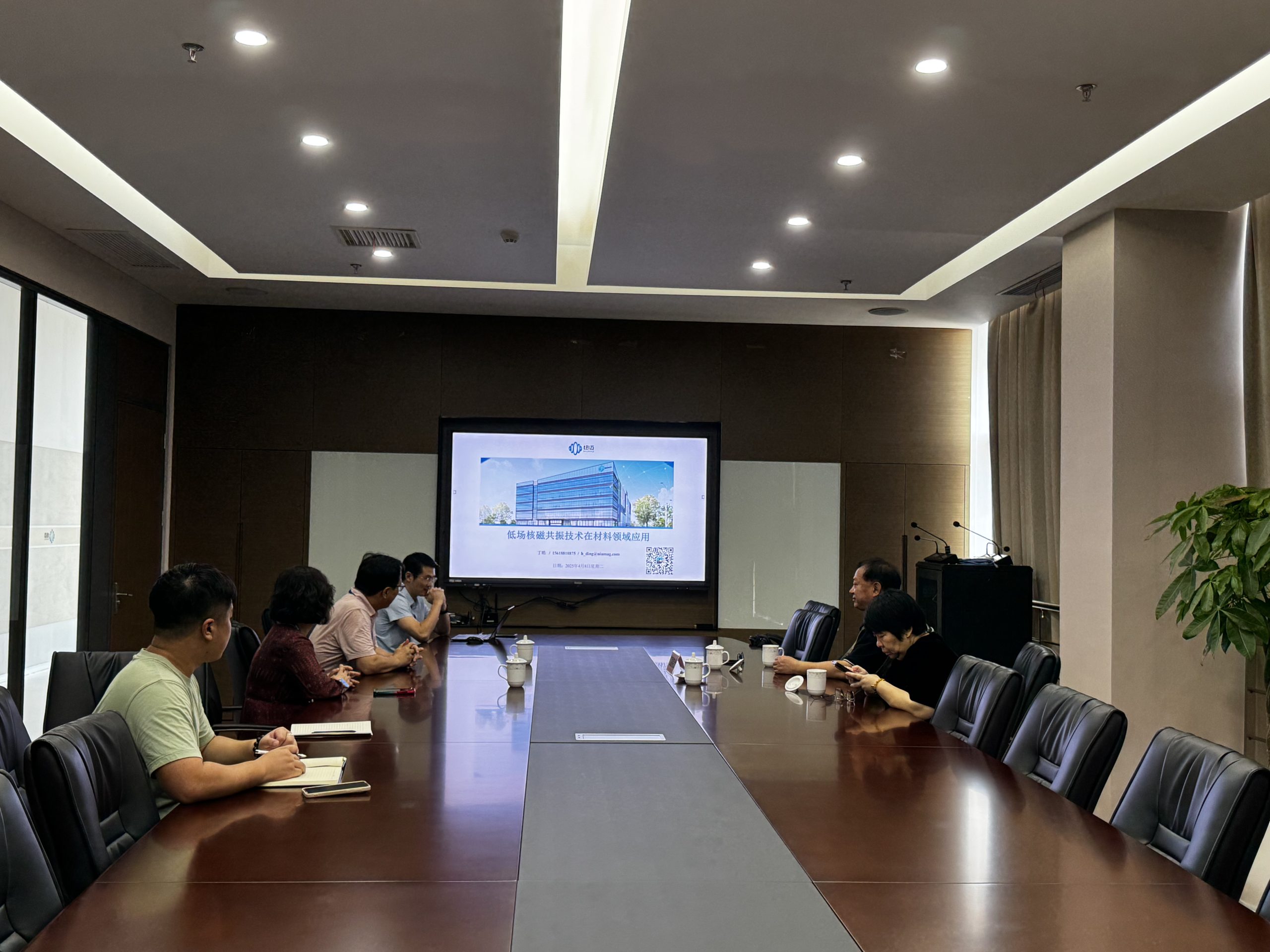 中国科学院江雷院士莅临星空登录官网-星空登录入口(中国)
考察指导！
